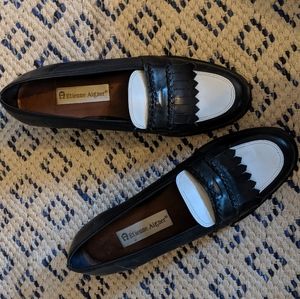 Navy Etienne Aigner "Karlie" Loafers - 7 (Vintage)